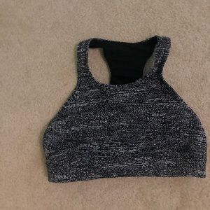 Lululemon medium support sports bra
